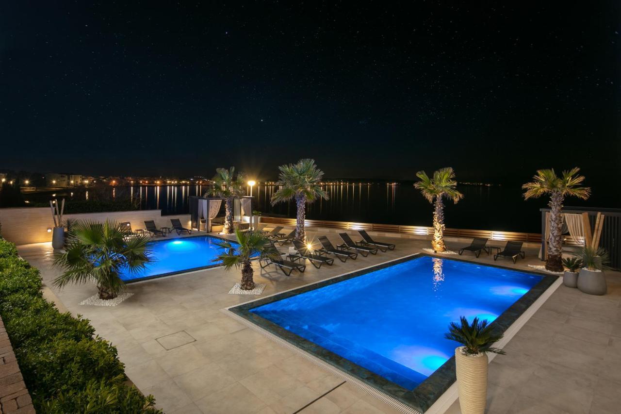 Malibu Imperial Resort Vir Exterior foto